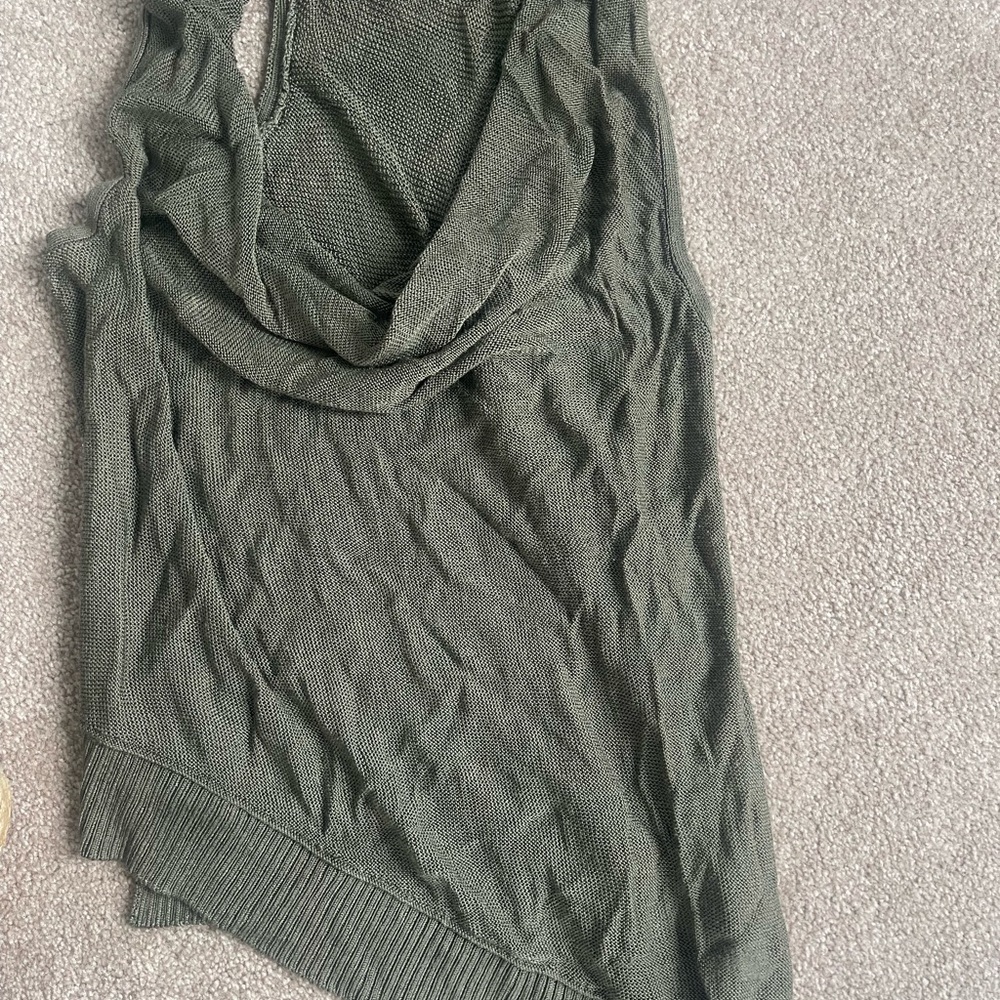 Club Monaco tanks BOGO
